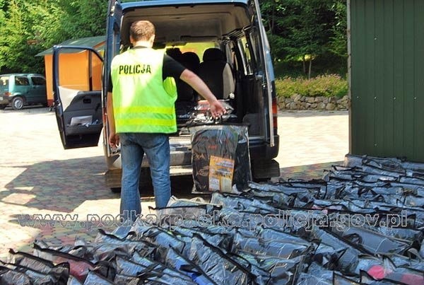 Wczoraj policja zabezpieczyła ponad 500 podrobionych produktów.