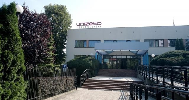 Wartość akcji stanowiących 100% kapitału zakładowego Unizeto wyceniono w transakcji na kwotę 22,4 mln zł.