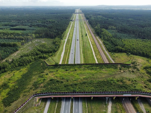 Autostrada A4 Kraków - Tarnów zostanie poszerzona o trzeci pas.