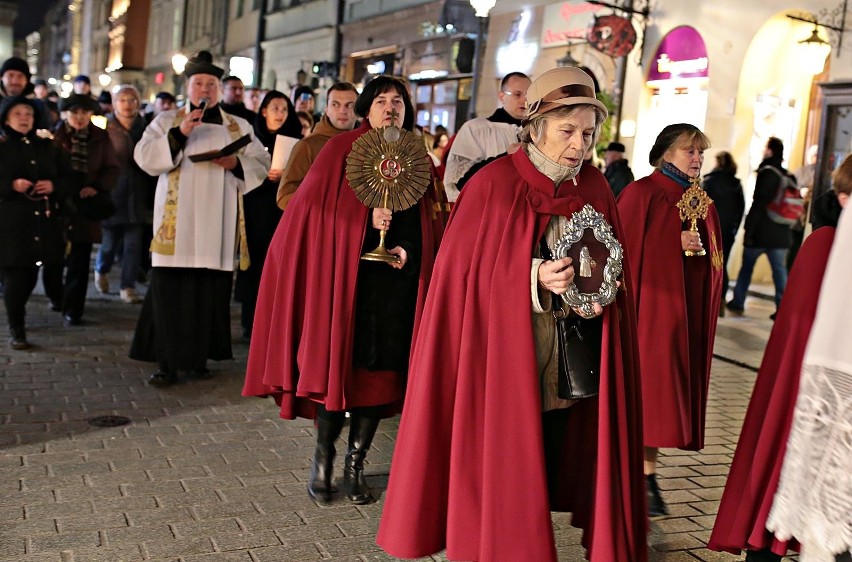 Kraków. Bal Wszystkich Świętych zamiast Halloween [ZDJĘCIA]