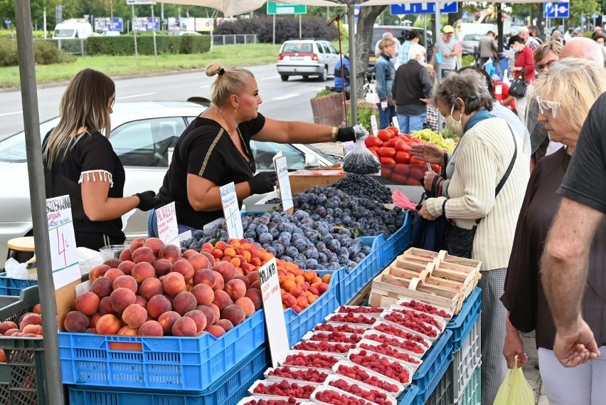 We wtorek 25 sierpnia na kieleckich bazarach były rzadko...