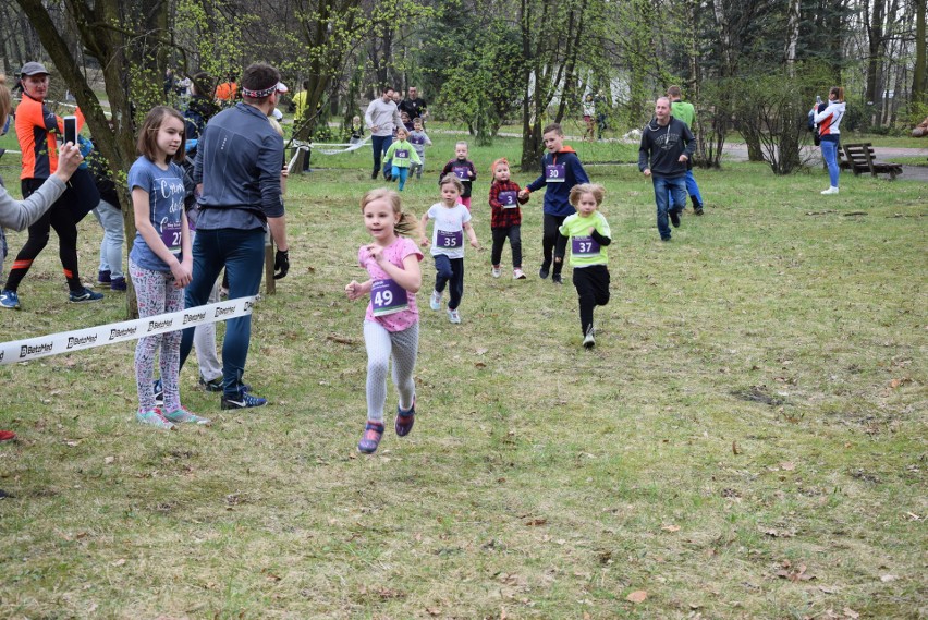 Chorzów: prawie 400 biegaczy wzięło udział z Biegu Górskim....