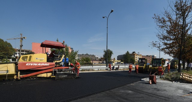 W niedzielę do ruchu dopuszczona zostanie górna jezdnia al. Mickiewicza