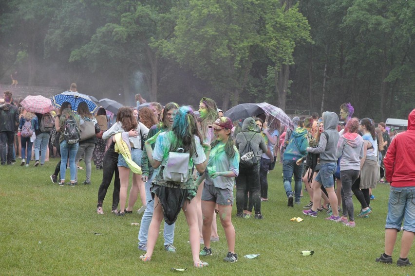 Kolorowa radość czyli Festiwal Kolorów w Krakowie [ZDJĘCIA, WIDEO]