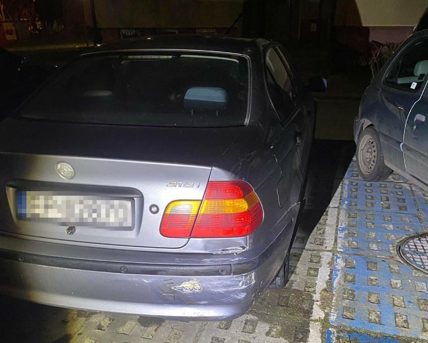 Pijany kierowca volvo w Tomaszowie taranował samochody i...