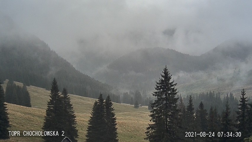 Tatry. Nadciąga załamanie pogody. W górach może sypać śniegi i chwyci mróz