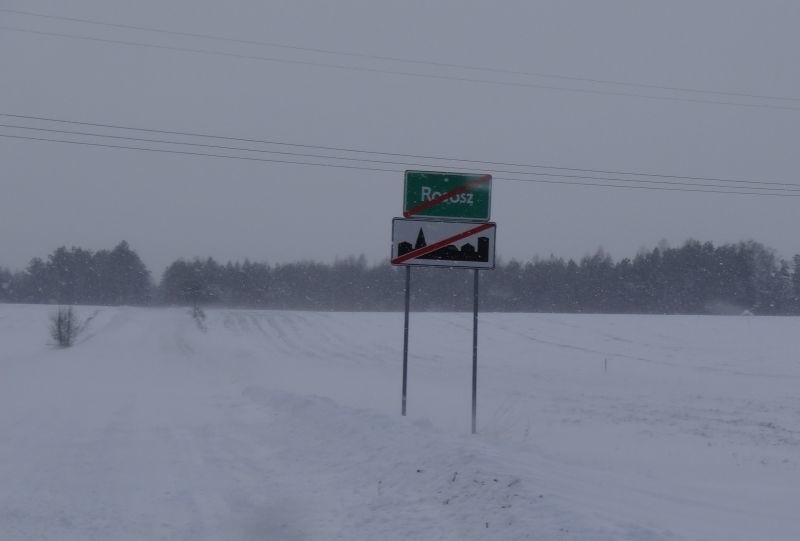 Przyszła zima. Od wtorku 15 stycznia drogowcy odśnieżali...