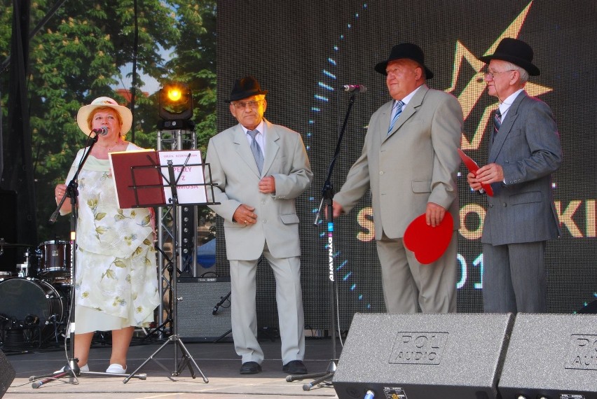 Scyzoryki Festiwal 2016. Koncert seniorów na Rynku w Kielcach