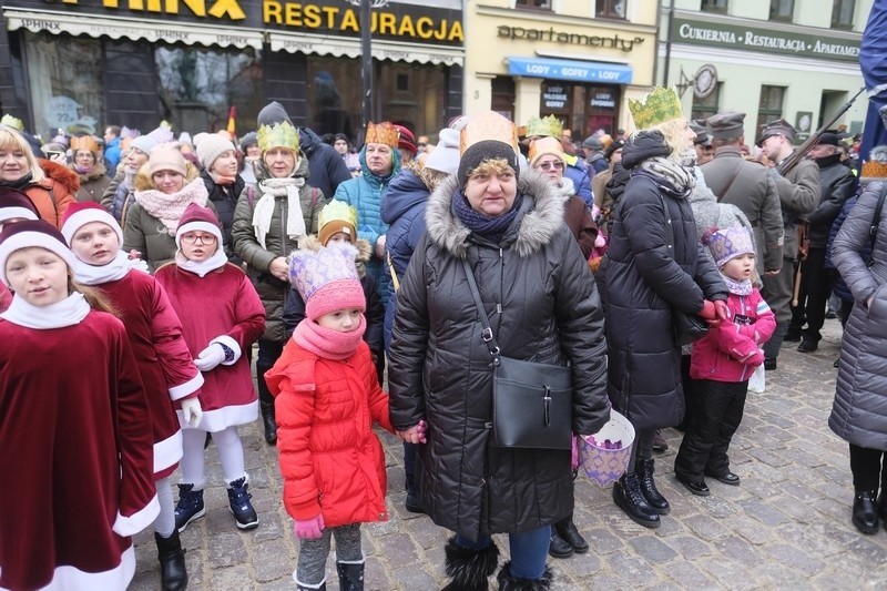 Święto Trzech Króli 2019 w Toruniu. Dzisiaj (06.11) ulicami...