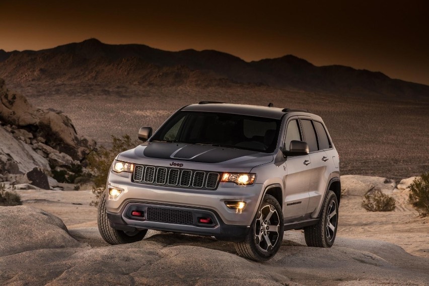 Jeep Grand Cherokee Trailhawk...