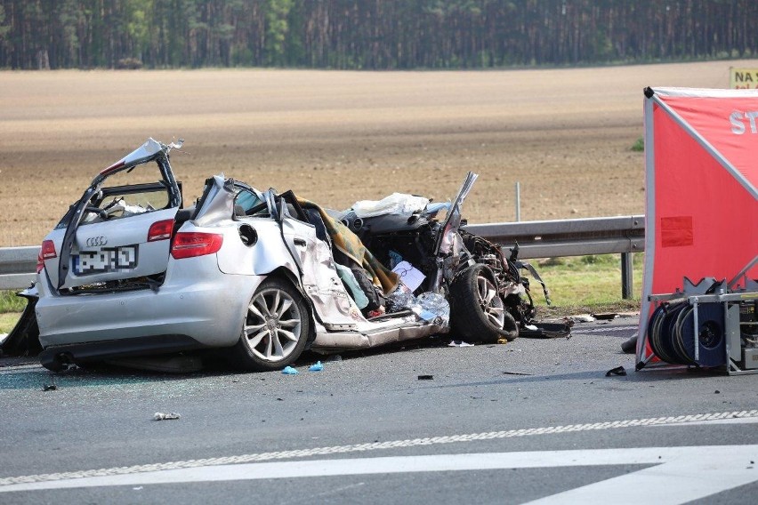 Do wypadku doszło w piątek na 223 kilometrze autostrady A4 w...