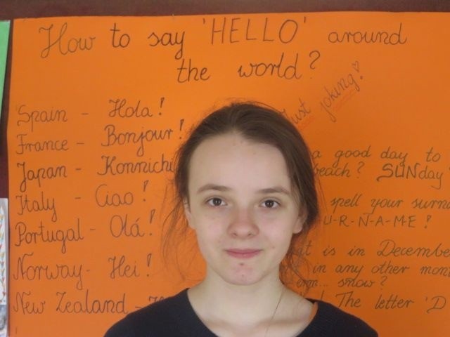 Aleksandra Niechciał ze Szkoły Podstawowej w Łysakowie wygrała konkurs z języka angielskiego. 
