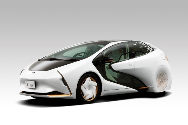 Jak zapowiedział w 2021 roku prezydent Toyoty Akio Toyoda, do 2030 roku Toyota zainwestuje 13,5 miliarda dolarów w rozwój baterii trakcyjnych do samochodów i zwiększenie ich możliwości produkcyjnych do 200 gigawatogodzin rocznie.