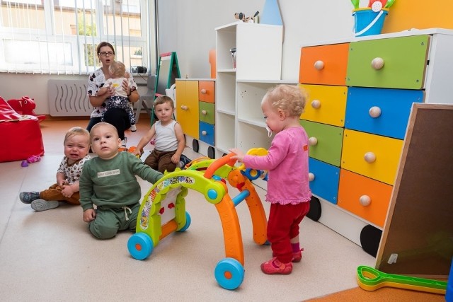 Nowy żłobek w Będzinie powstał przy ulicy Sportowej Zobacz kolejne zdjęcia/plansze. Przesuwaj zdjęcia w prawo - naciśnij strzałkę lub przycisk NASTĘPNE