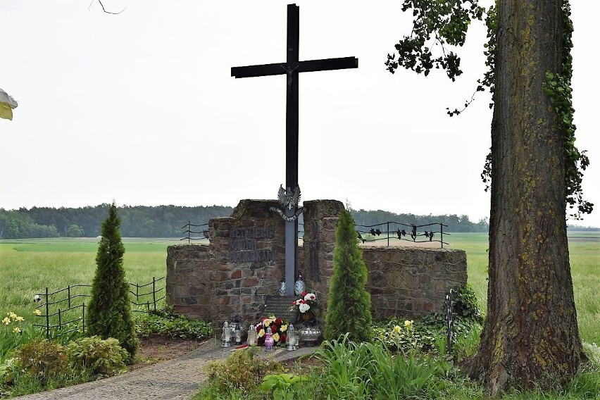 Osięciny - Mija 20. rocznica beatyfikacji Błogosławionych Kapłanów Męczenników ks. Wincentego Matuszewskie-go i ks. Józefa Kurzawy 