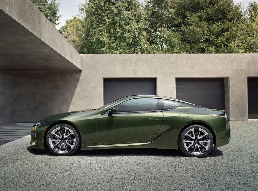 Lexus LC2020...