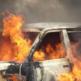 Strażacy gasili płonące auta