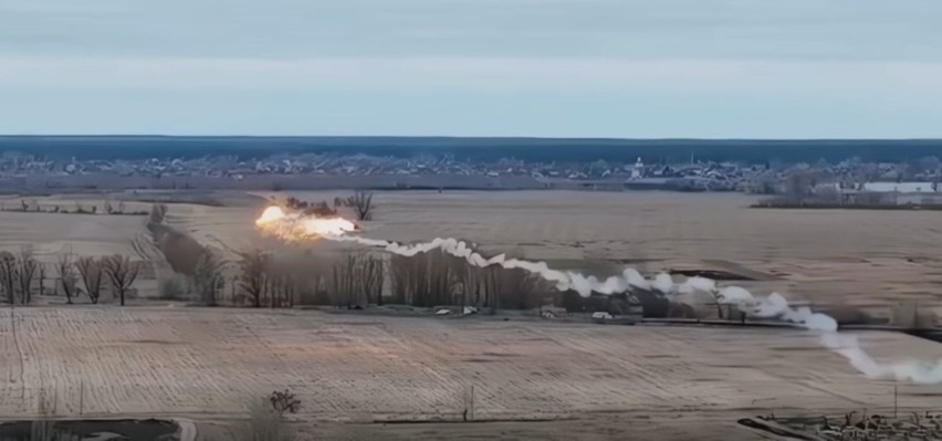 Gigantyczny kontrakt skarżyskiego "Mesko"! Tysiące słynnych "Piorunów" trafi do Wojska Polskiego. Zobacz zdjęcia i film