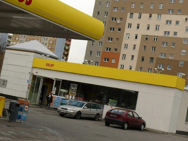 Stacja paliw w Stalowej Woli, gdzie doszło do napadu.
