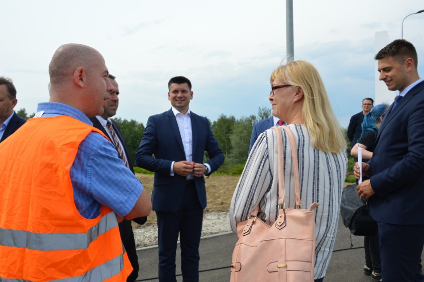 Skawina. Jest już obwodnica. Będzie jeszcze rondo przy wjeździe do miasta oraz nowa droga do Rzozowa.