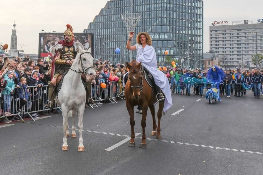 Imieniny Ulicy Święty Marcin 2018 - tak wyglądał korowód i...