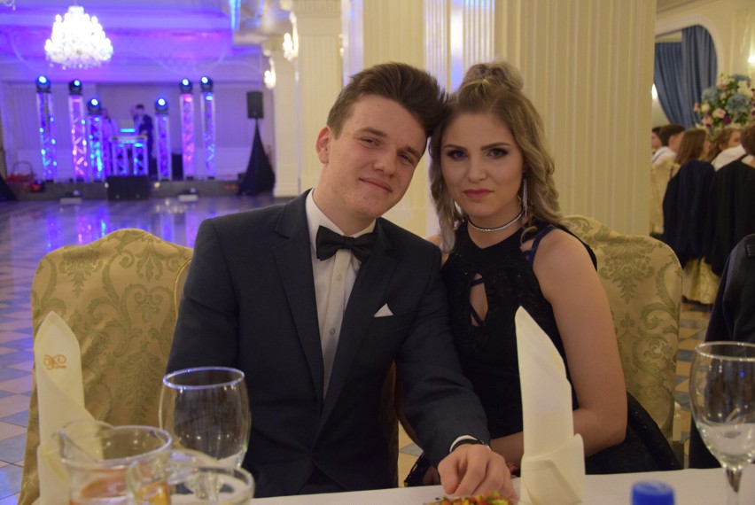 Studniówka 2019 Bal LO Mońki w Dworze Czarneckiego [ZDJĘCIA, WIDEO]