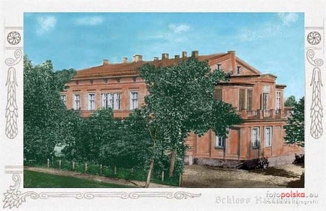Również dwór Tiele-Wincklerów znajdujący się w Katowicach nie przetrwał próby czasu. Obiekt mieścił się przy dzisiejszej alei Wojciecha Korfantego.