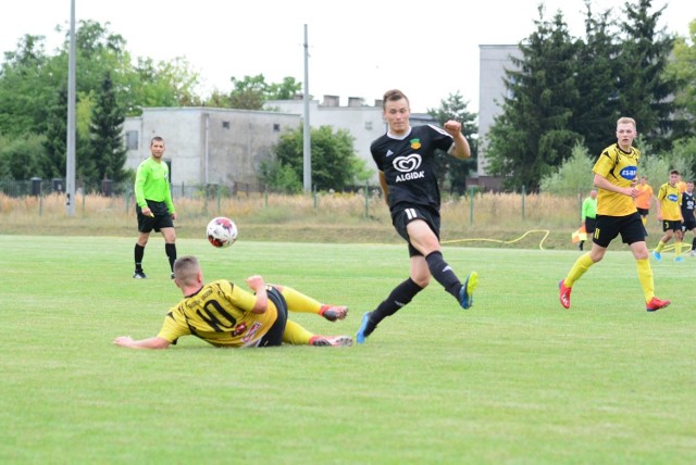 Mirax Puchar Polski. Młodzik Radom - Królewscy Jedlnia 0:2 [ZDJĘCIA] | Echo  Dnia Radomskie