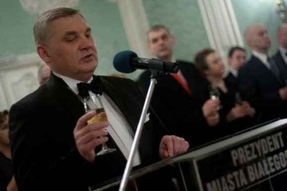 Prezydent Tadeusz Truskolaski w tym roku również zaprasza na bal