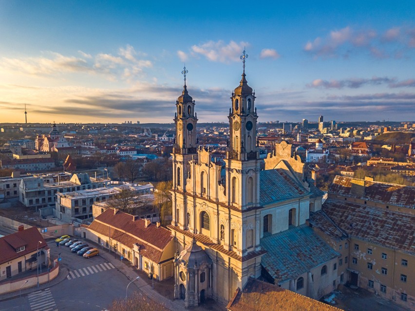 Możliwość oglądania miejsc, które przetrwały wiele stuleci i...