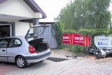 Dramatyczny wypadek w Tarnowie. Wpadli na toyotę i lecieli ponad 35 metrów