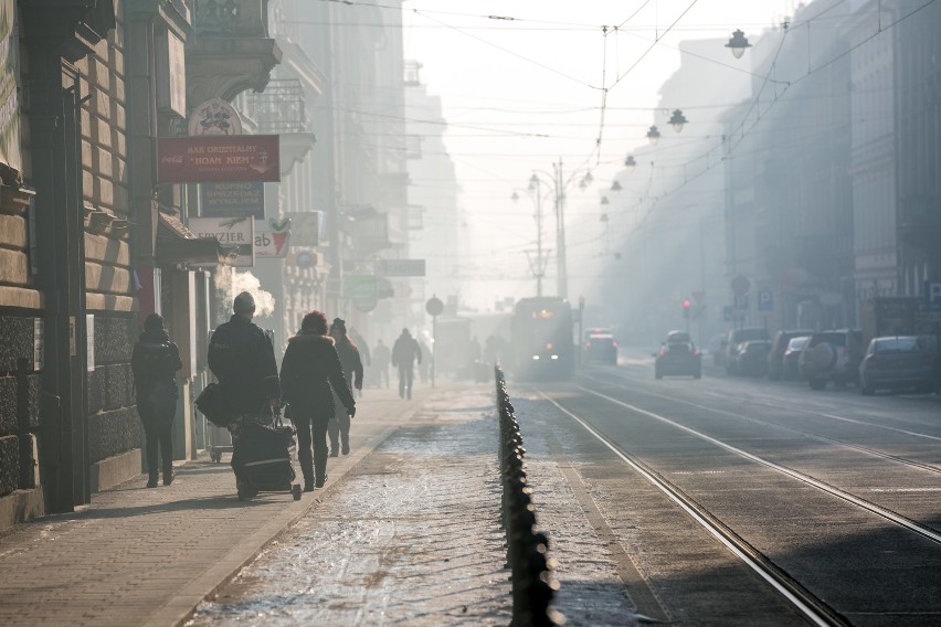 Kraków. Kraków wciąż dusi się w smogu