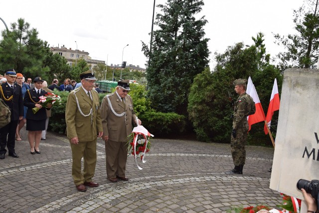 Przedstawiciele organizacji kombatanckich wspominali w trakcie  uroczystości  tragiczny czas wojny.