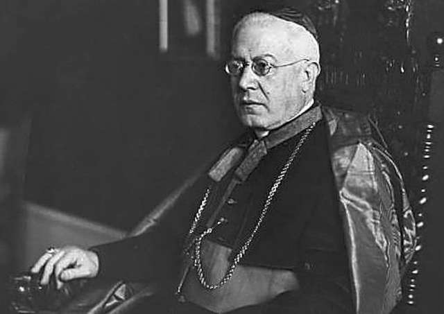 W ostatnich latach swojego życia kardynał Lorenzo Lauri był wysokim urzędnikiem Kurii Rzymskiej