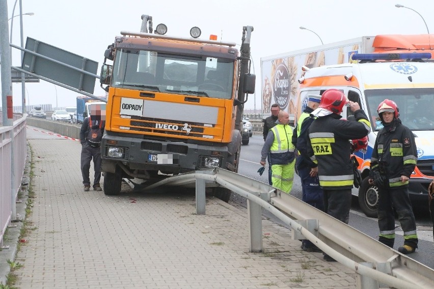 Wrocław: Wypadek na Gądowiance. Są utrudnienia w ruchu