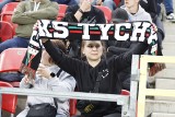 Kibice GKS Tychy na derbach z GKS Katowice. ZDJĘCIA i WIDEO fanów i oprawy