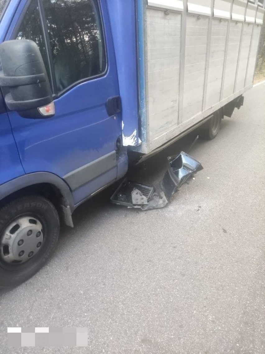 Pijany kierowca spowodował kolizję na trasie Michałowo - Grądy. Chciał się "dogadać". Potem uciekł do lasu. 18.10.2021
