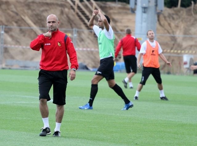 Trener Michał Probierz musi poukładać zespół po wyjazdowej porażce z Widzewem