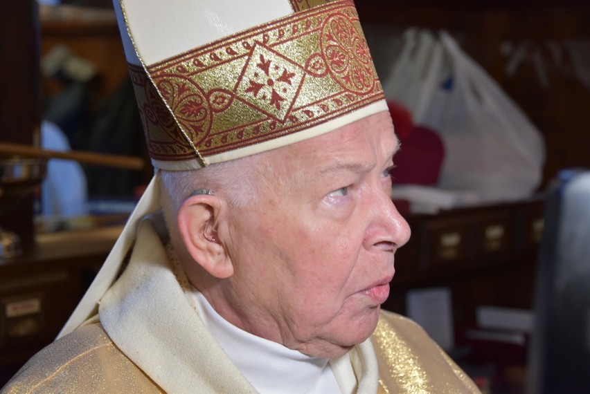 Bp Paweł Socha ma prawie 89 lat. Urodził się 10 stycznia...