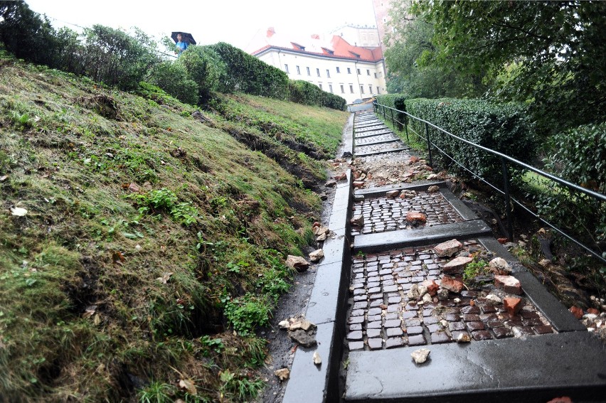 Wzgórza opadają, a urzędnicy szukają pieniędzy na ich remont