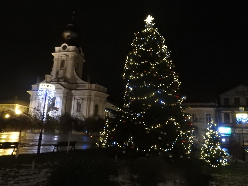 Wadowicki rynek udekorowany na święta