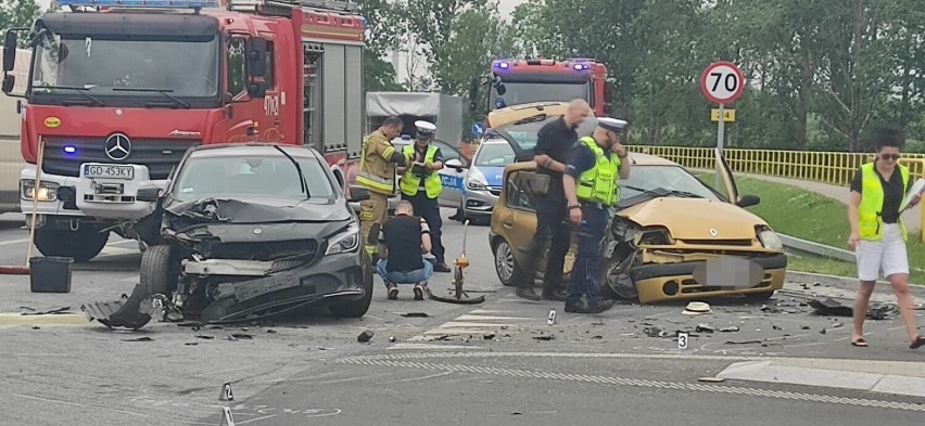 Groźny wypadek w okolicach Wicka. Zderzyły się dwa auta....