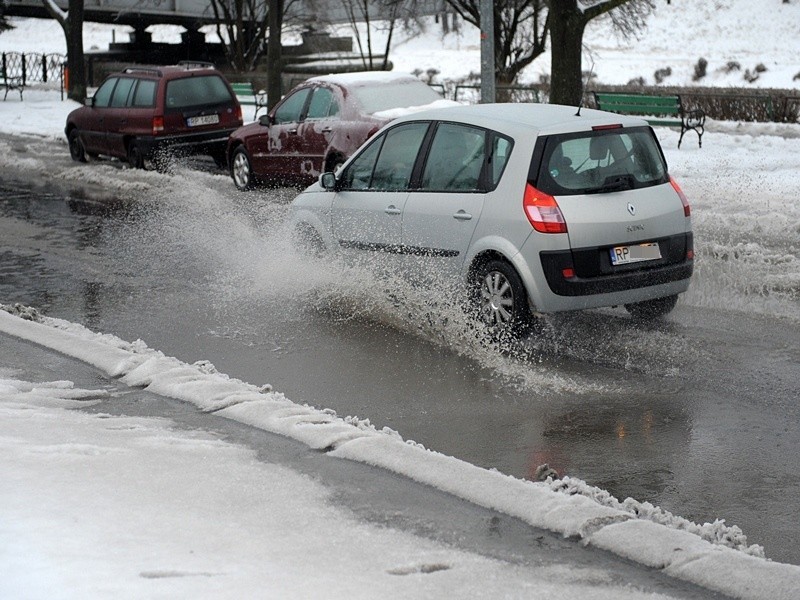 Fatalna pogoda w Przemyślu. Zobacz zdjęcia zalanych ulic