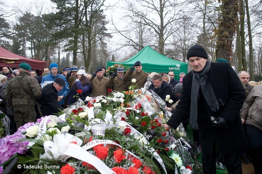 Stargard bez prezydenta. Ostatnie pożegnanie: msza w kolegiacie, kondukt żałobny, pogrzeb [zdjęcia]