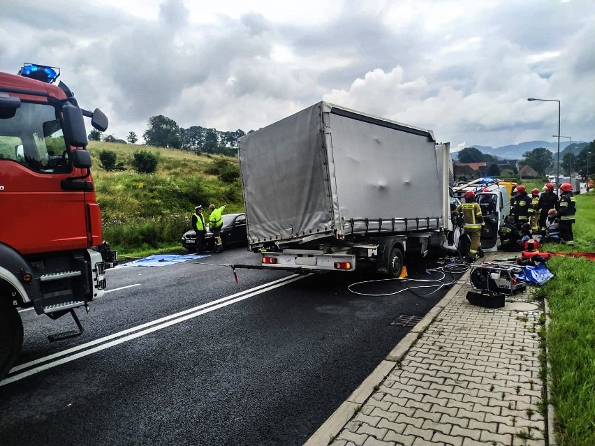 Groźny wypadek czterech samochodów. Lądował śmigłowiec LPR