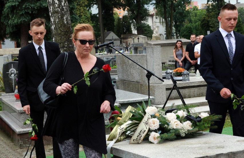 Sądeczanie i dziennikarze pożegnali redaktora Leszka Horwatha [ZDJĘCIA, WIDEO]