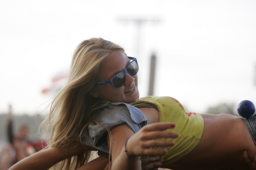 Dziewczyny na XX Przystanku Woodstock 2014.