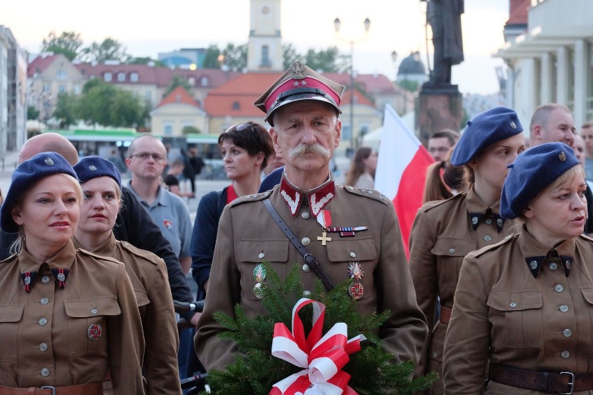 W środę o godz. 20.30 przed kinem TON w Białymstoku...