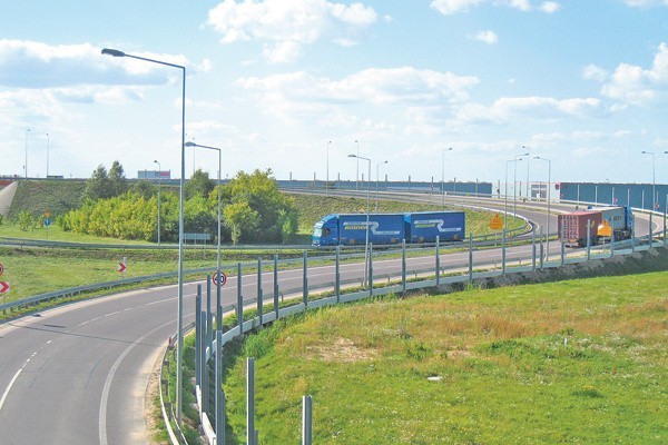 Stryków karmiony... autostradą. Bogata gmina biednych ludzi