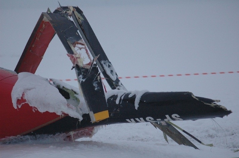 Wypadek helikoptera pod Olesnem. Bell 407 runąl na pole w...